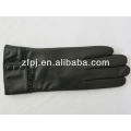 Черные перчатки Изделия из кожи